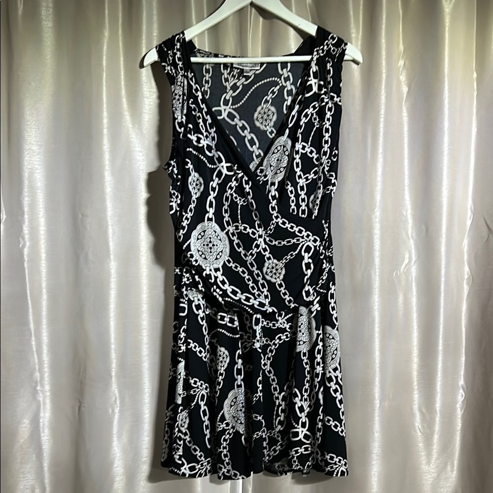 Jennifer Lopez Black and White V-Neck Sundress